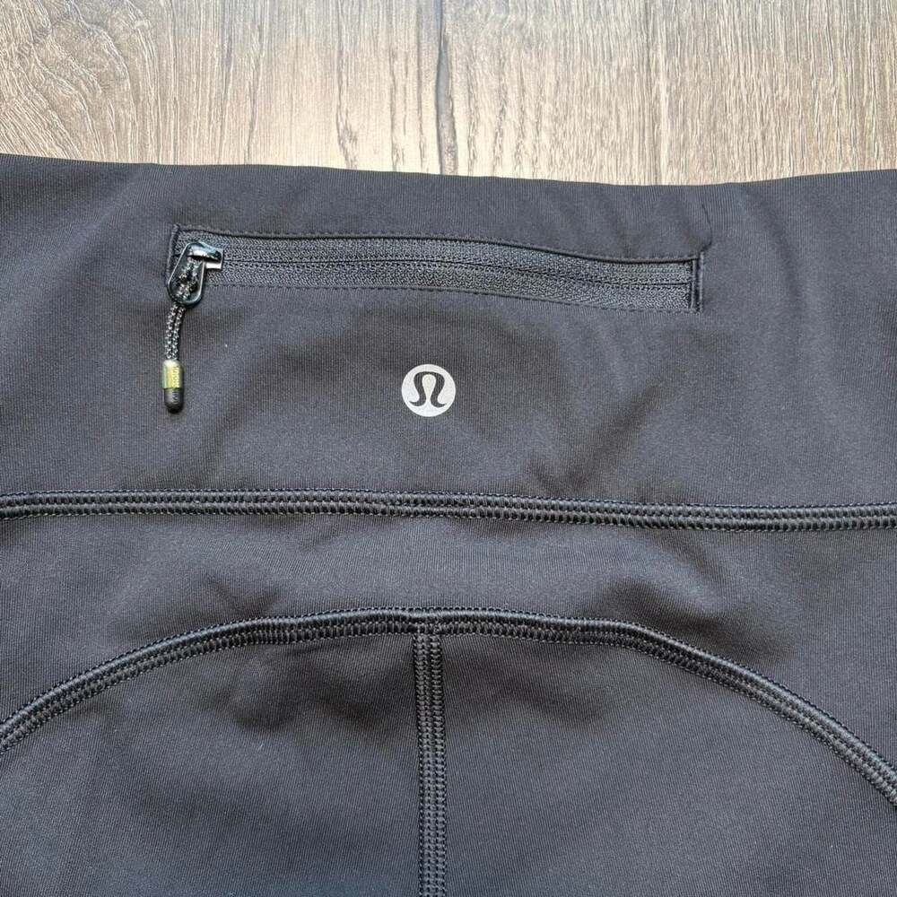 Lululemon Speed Tight Black Running Leggings with Pockets and Ruching - Size 6